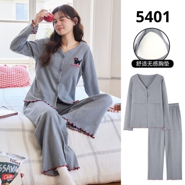 Bộ đồ ngủ dài tay có khuy cotton có đệm ngực