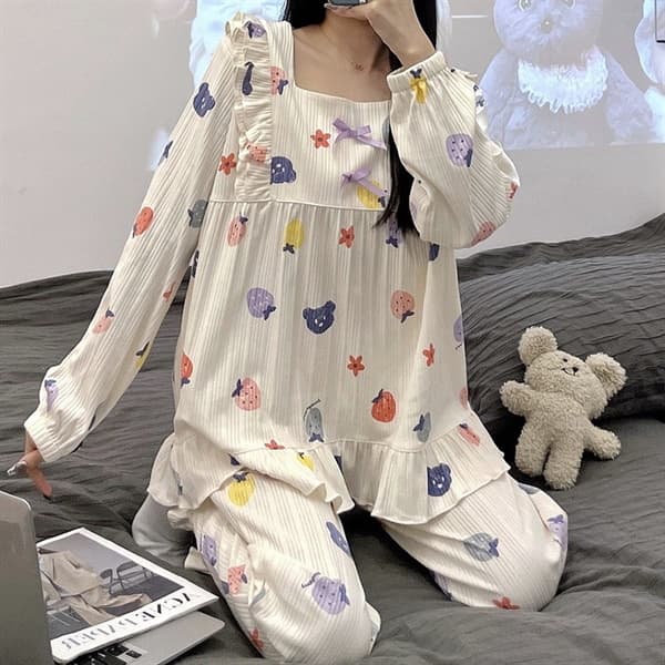 Bộ cotton dài tay bo gấu dâu nhiều màu 2707