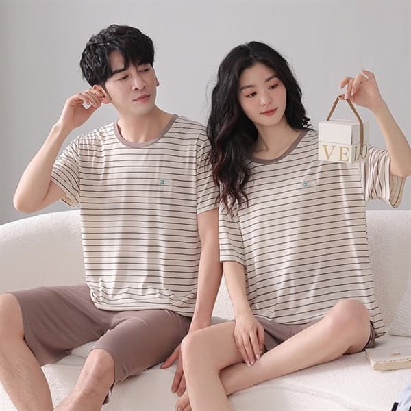 Bộ đôi cotton cộc cổ tròn nam - kẻ nâu nhỏ