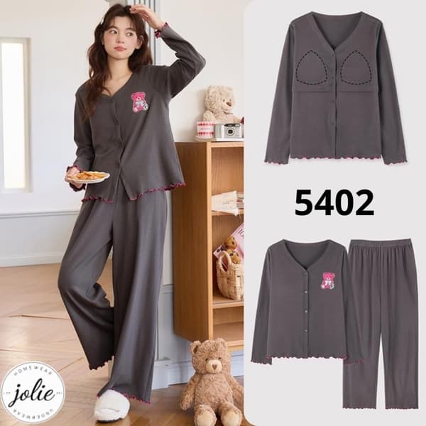 Bộ đồ ngủ dài tay có khuy cotton có đệm ngực
